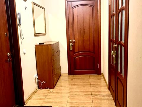 квартира за адресою Миколи Василенка вул., 14-Г