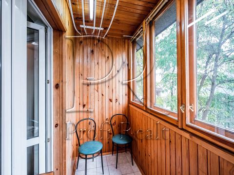 квартира за адресою Ревуцького вул., 42-Б