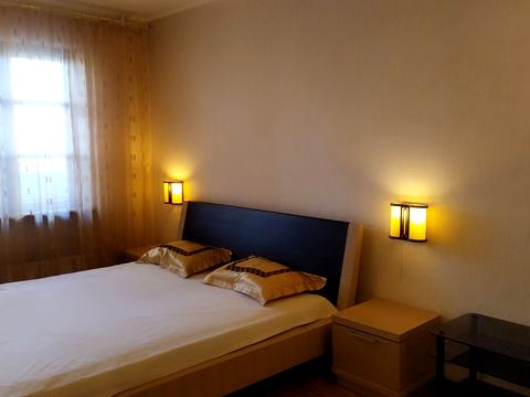 квартира за адресою Академіка Глушкова просп., 61