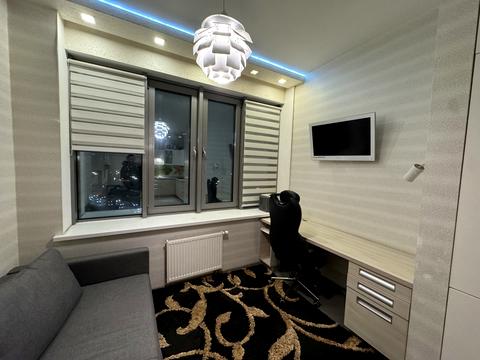 квартира за адресою Дніпровська набережна вул., 14