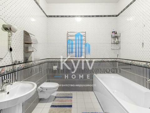 будинок за адресою Абрикосова вул.