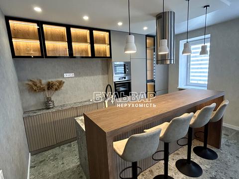 квартира за адресою Професорська вул., 18