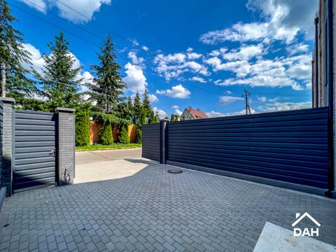 будинок за адресою Каштанова вул., 37