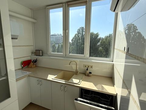 квартира за адресою В'ячеслава Чорновола вул., 48-Б