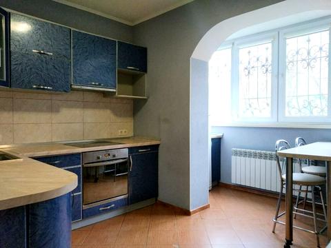 квартира за адресою Автозаводська вул., 15А