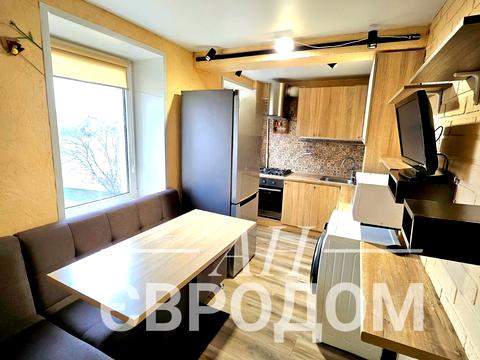 квартира за адресою Льва Ландау просп. (50-річчя СРСР), 16