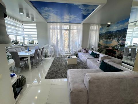 квартира за адресою Степана Рудницького вул. (Академіка Вільямса), 3/7