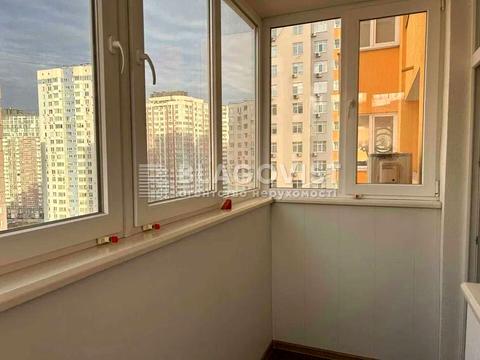 квартира за адресою Олени Пчілки вул., 3-Д