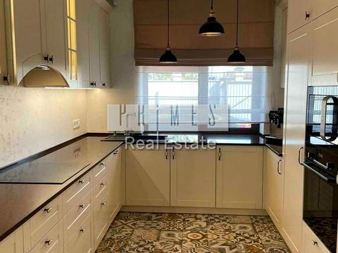 будинок за адресою Броварська вул.