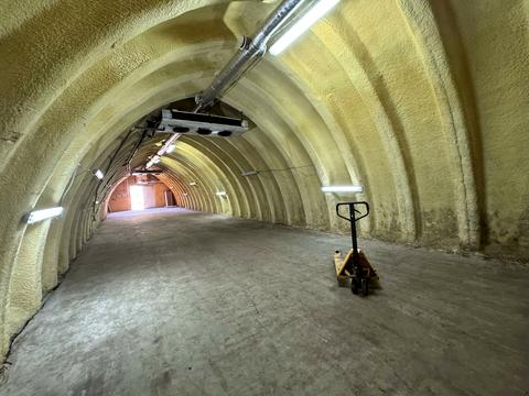 комерційна за адресою Любінська вул. (9 Травня), 5