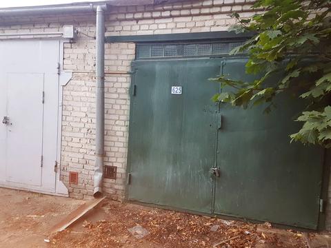 паркомісце за адресою Тернопільська вул., 4