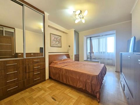квартира по адресу Драгоманова ул., 6-А