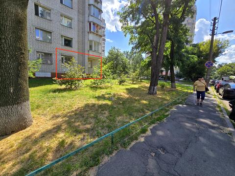 комерційна за адресою Київ, Михайла Котельникова вул., 11