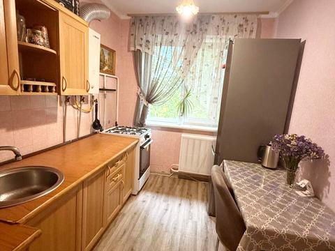 квартира за адресою Космонавтів просп., 43