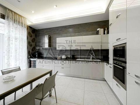 будинок за адресою Межигірська вул.