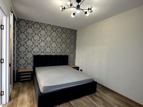 квартира за адресою Степана Бандери вул., 77-Б