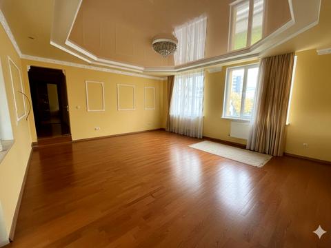 комерційна за адресою Сорохтея, 24А