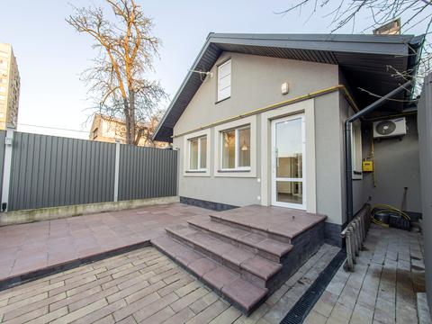 дом по адресу Катерини Ступницької ул. (Уляни Громової)