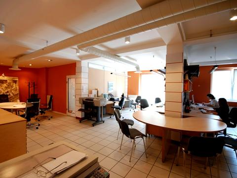 комерційна за адресою пл. Соборна, 7б