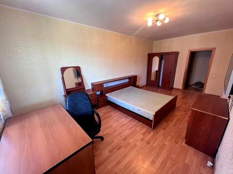 квартира по адресу Николая Закревского ул., 10