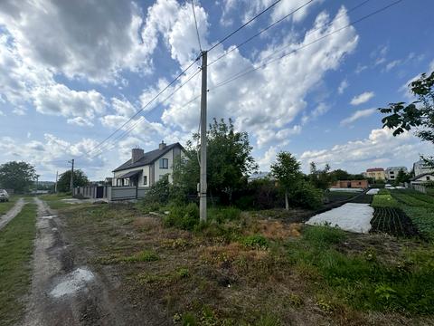 участок по адресу Стуса