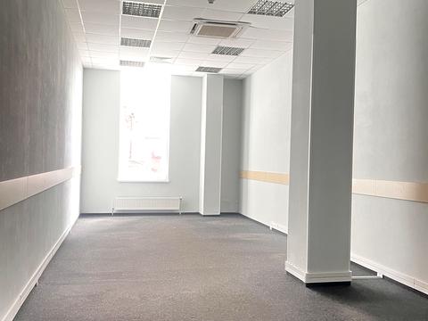комерційна за адресою 23 Серпня вул., 33а