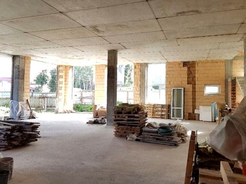 комерційна за адресою Чорновола вул., 80