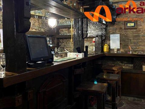 комерційна за адресою Леся Курбаса вул., 2