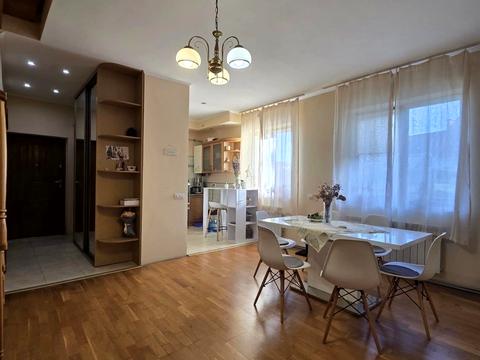 будинок за адресою Волонтерів вул. (Василя Верещагіна)