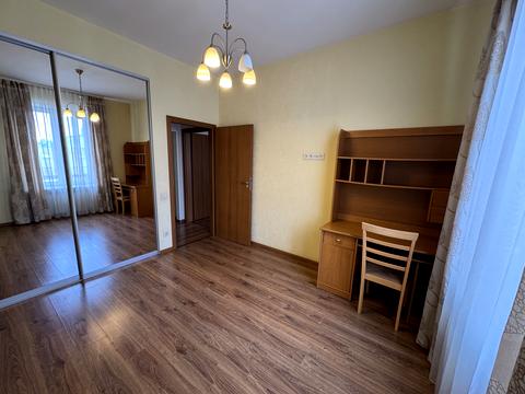 квартира за адресою Дмитра Яворницького просп. (Карла Маркса), 82