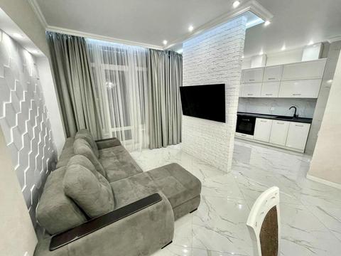 квартира за адресою Євгена Коновальця вул. (Щорса), 34