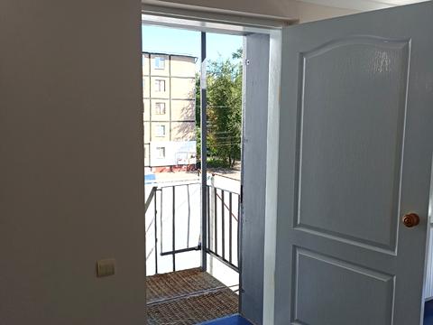 комерційна за адресою Богдана Хмельницького вул., 8