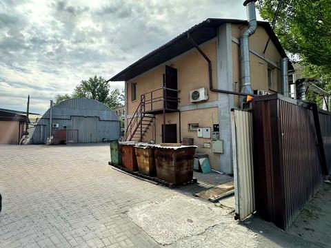 комерційна за адресою Універсальна вул., 6