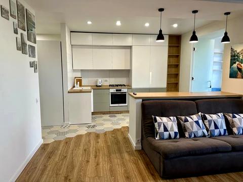 квартира по адресу Светлова ул., 42-А