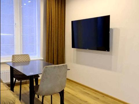 квартира за адресою Дніпровська набережна вул., 20-А