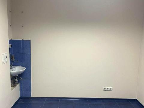 комерційна за адресою Володимира Івасюка просп. (Героїв Сталінграду), 6