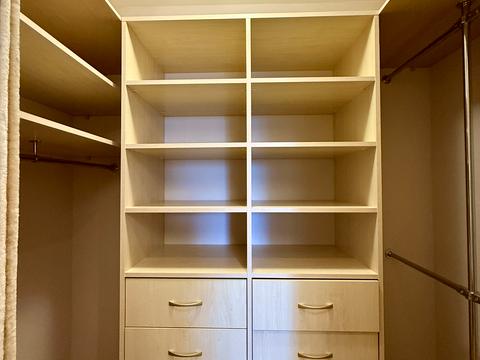 квартира по адресу Олены Пчилки ул., 4