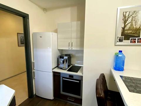 комерційна за адресою Саксаганського вул., 68/21