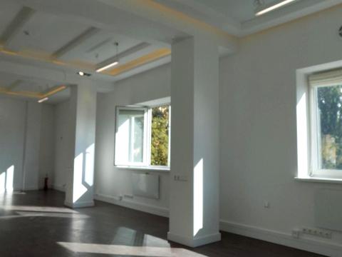 комерційна за адресою Василя Тютюнника вул. (Анрі Барбюса), 5-А