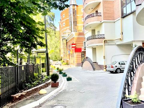 квартира за адресою Старонаводницька вул., 4-В