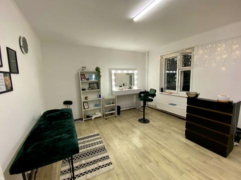 комерційна за адресою Бориса Гмирі вул., 15