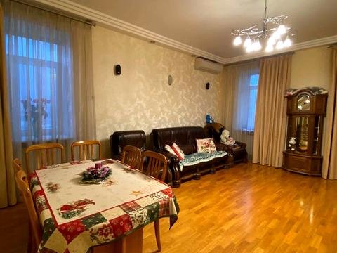 квартира за адресою Миколаївська вул. (Короленка), 19