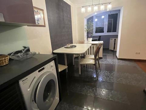 квартира за адресою Володимира Івасюка просп. (Героїв Сталінграду), 16-Б