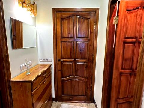 квартира за адресою Олександра Махова вул. (Жолудєва), 5