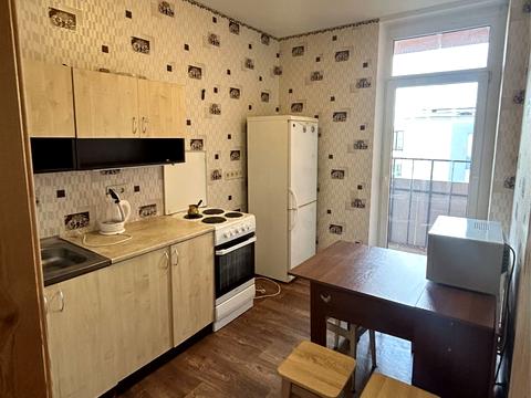 квартира за адресою Богатирська вул., 6-А