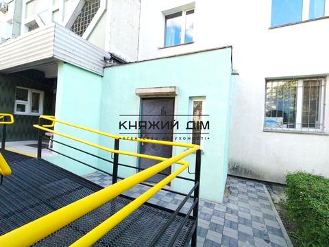 комерційна за адресою Петра Григоренка просп., 38а