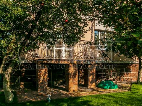 будинок за адресою с. Петропавлівська борщагівка, Вишнева, 1