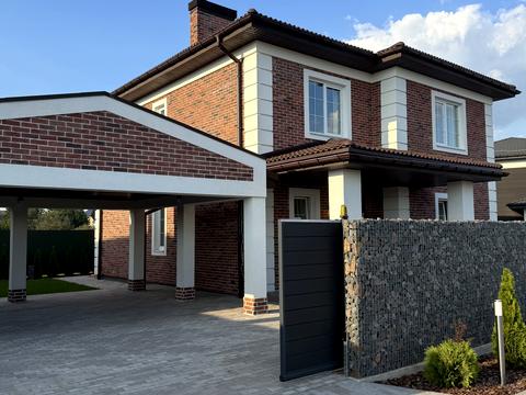 будинок за адресою Приозерна вул.