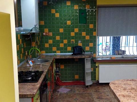 дом по адресу Бахмутская ул. (Курская)