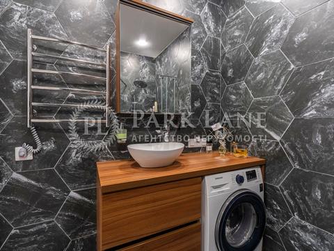 квартира по адресу Ревуцкого ул., 40-В